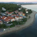 Apartment Giannis Maria *